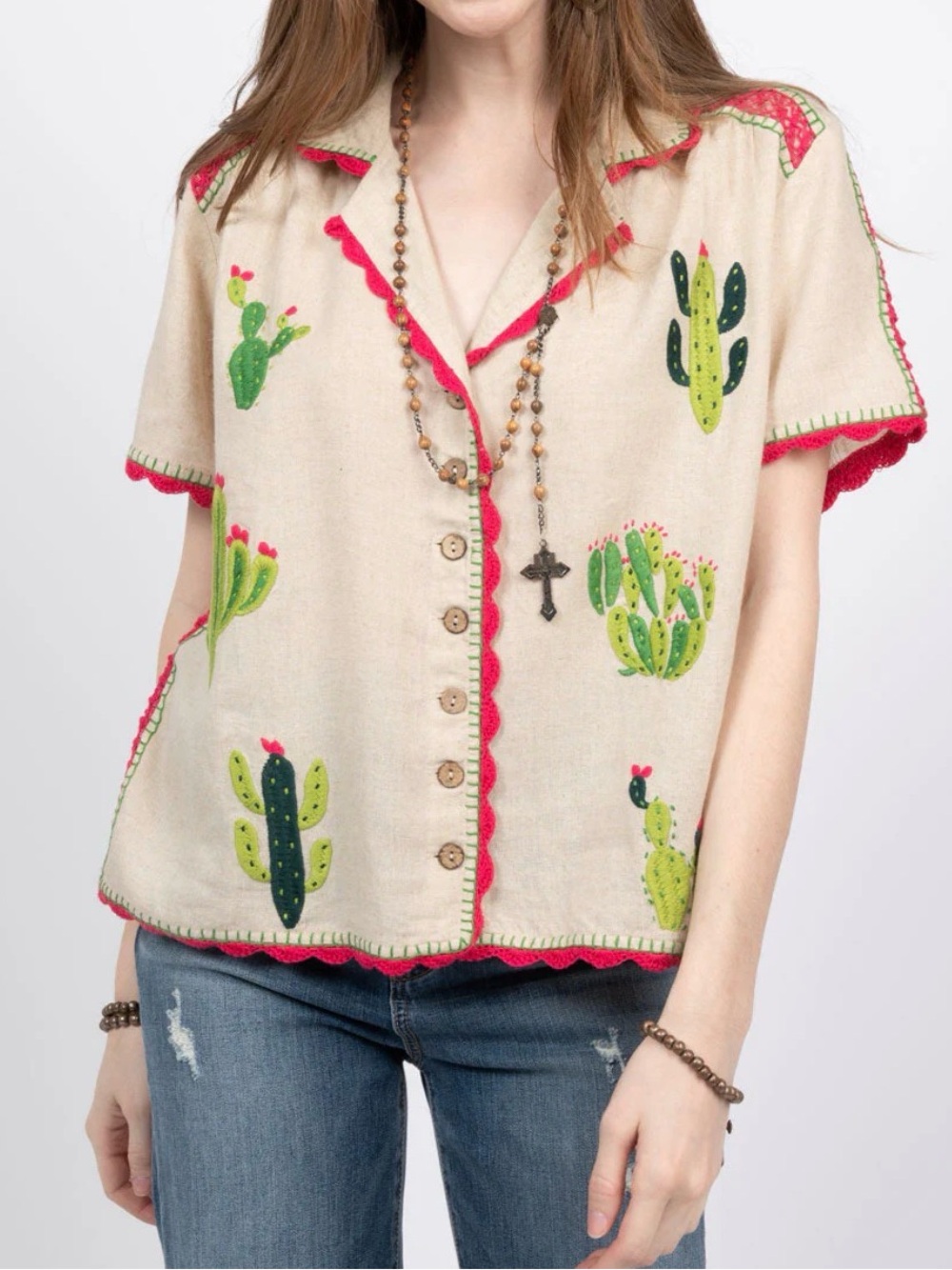 Sister Mary Linen Blend
Socorro Embroidered Cactus
Beige Button Top S/M $169